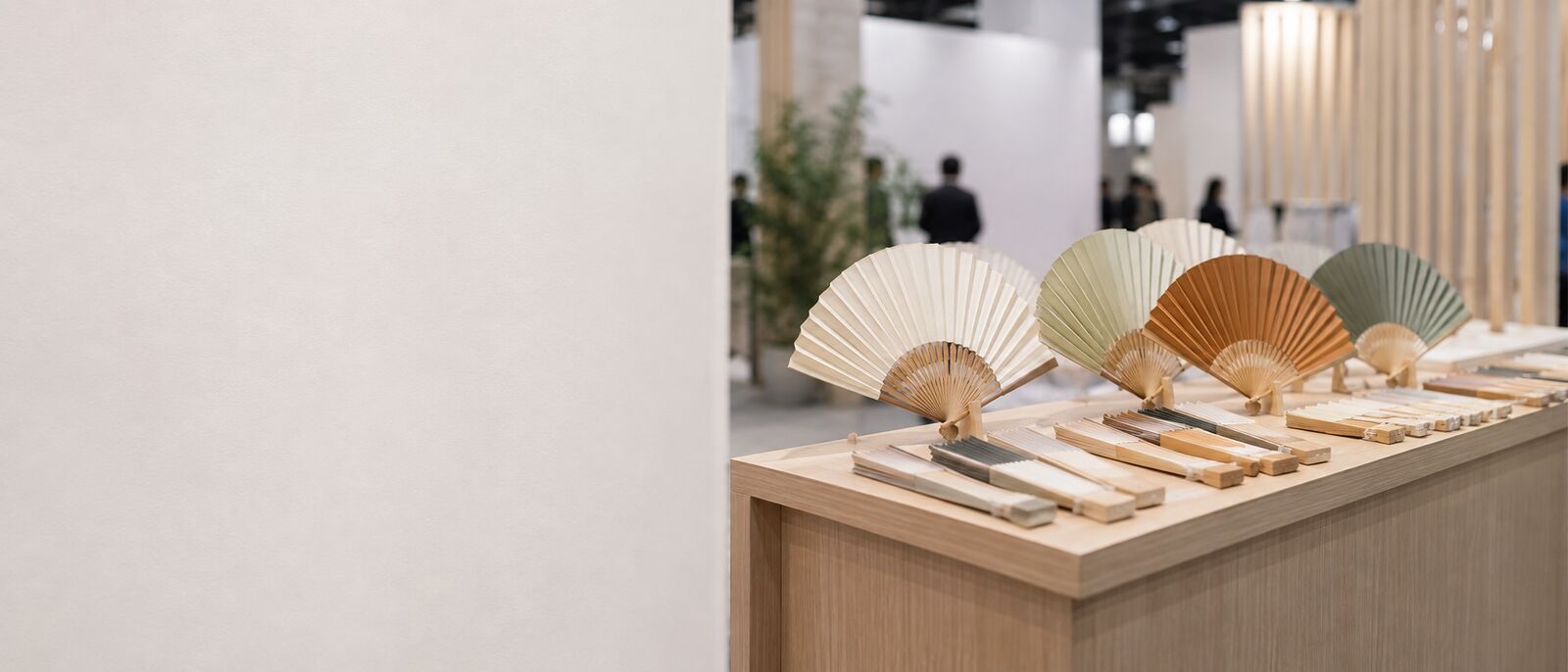 Custom printed hand fans for trade shows